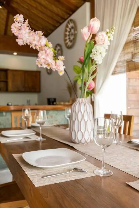 Elvano Villa In Heart Of Seminyak And Near Beach 0*, 塞米亚克