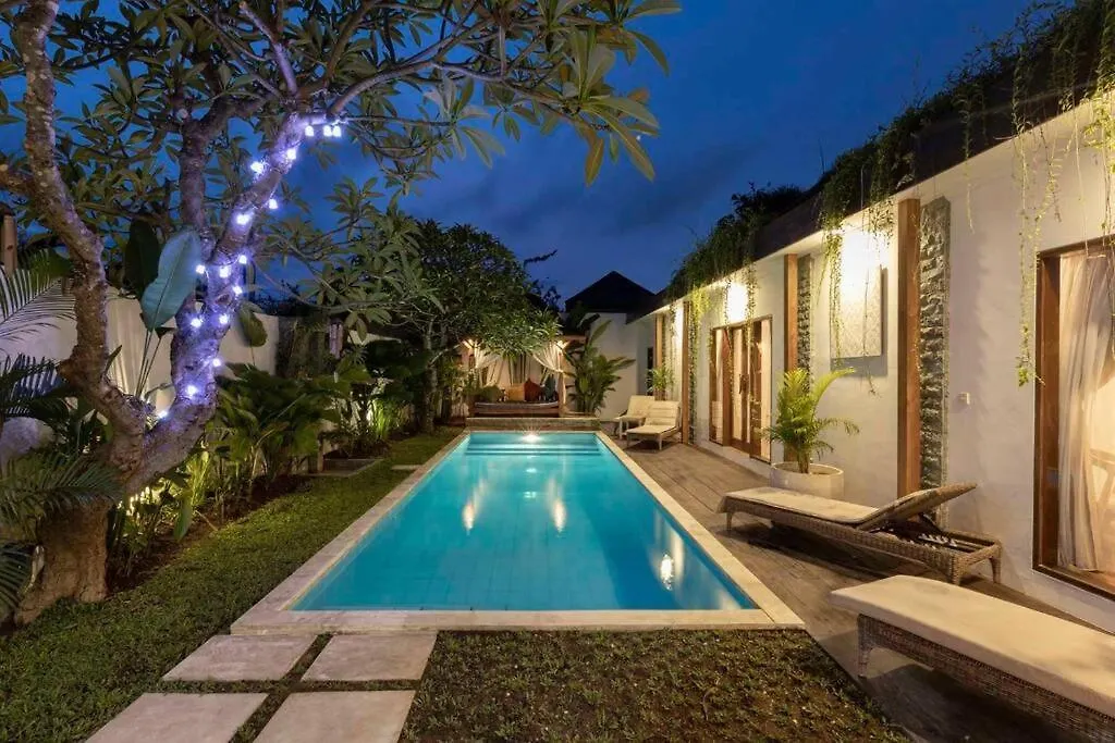 Elvano Villa In Heart Of Seminyak And Near Beach 塞米亚克